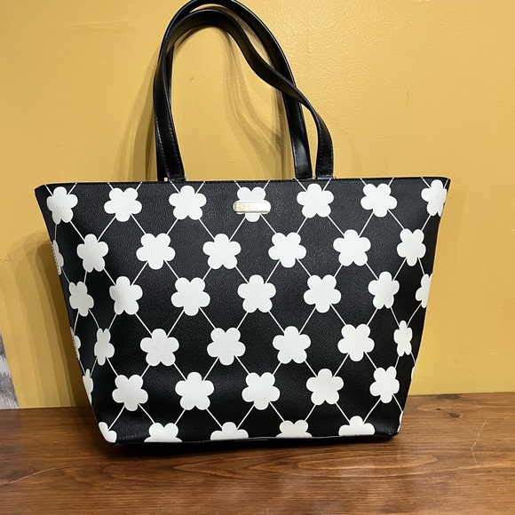 kate spade Handbags - ♠️ Kate Spade ♠️ X-LARGE Tote Bag Carryall